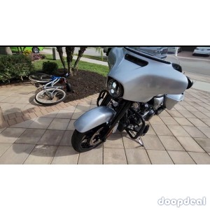 2020 harley davidson street glide 114 ABS whatsapp +971588909485