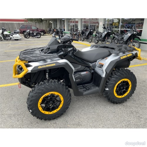 2024 Can-Am Outlander Max XT-P 1000R Silver & Yellow