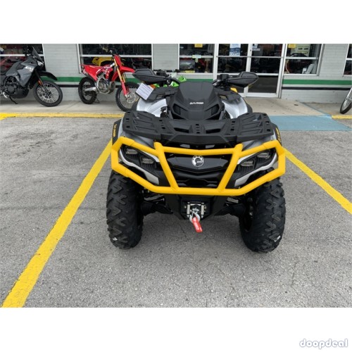 2024 Can-Am Outlander Max XT-P 1000R Silver & Yellow